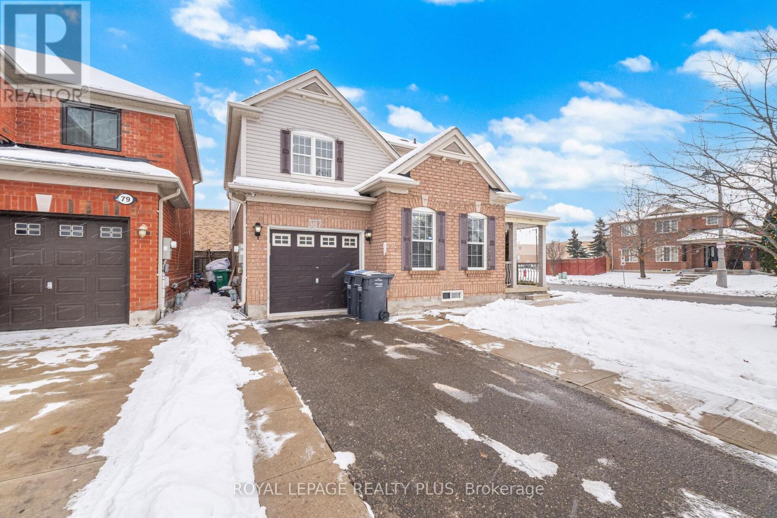 387 Brisdale Drive, Brampton, Ontario  L7A 3K7 - Photo 5 - W12682804