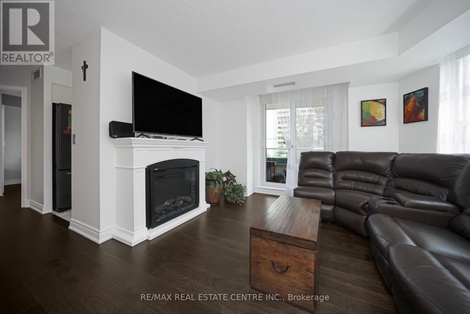 302 - 1 Elm Drive, Mississauga, Ontario  L5B 4M1 - Photo 20 - W12682832