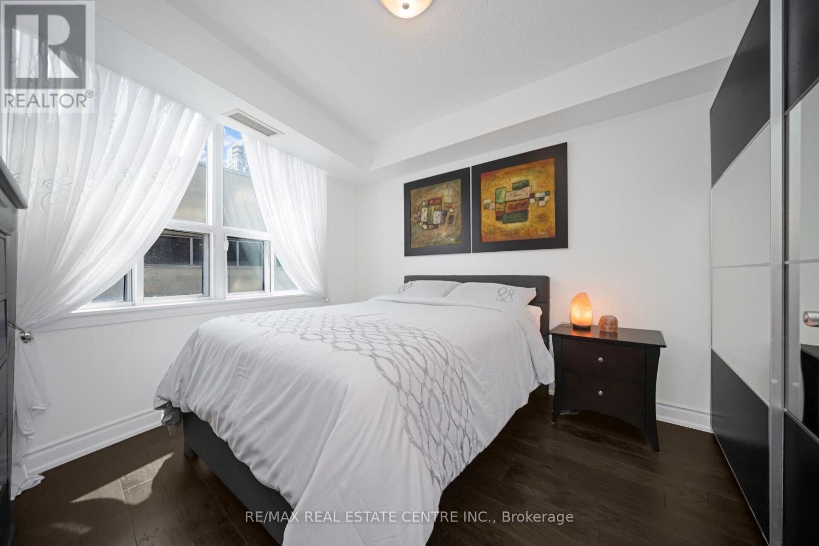 302 - 1 Elm Drive, Mississauga, Ontario  L5B 4M1 - Photo 23 - W12682832