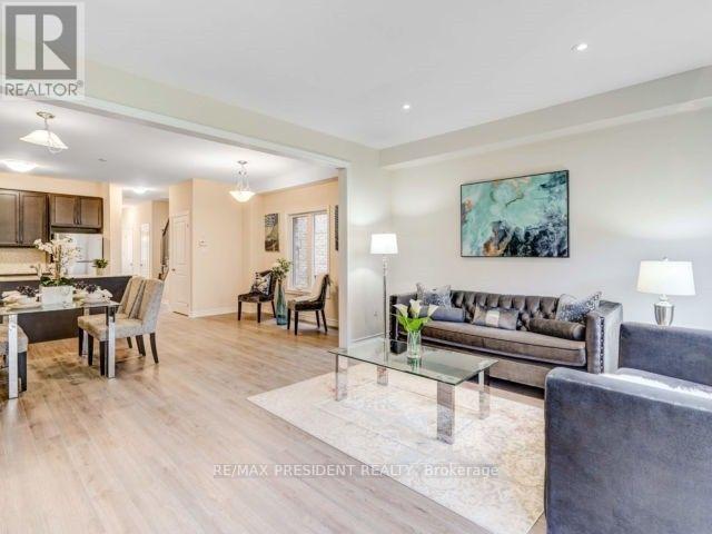 60 Crumlin Crescent, Brampton, Ontario  L6X 0Y3 - Photo 2 - W12682834