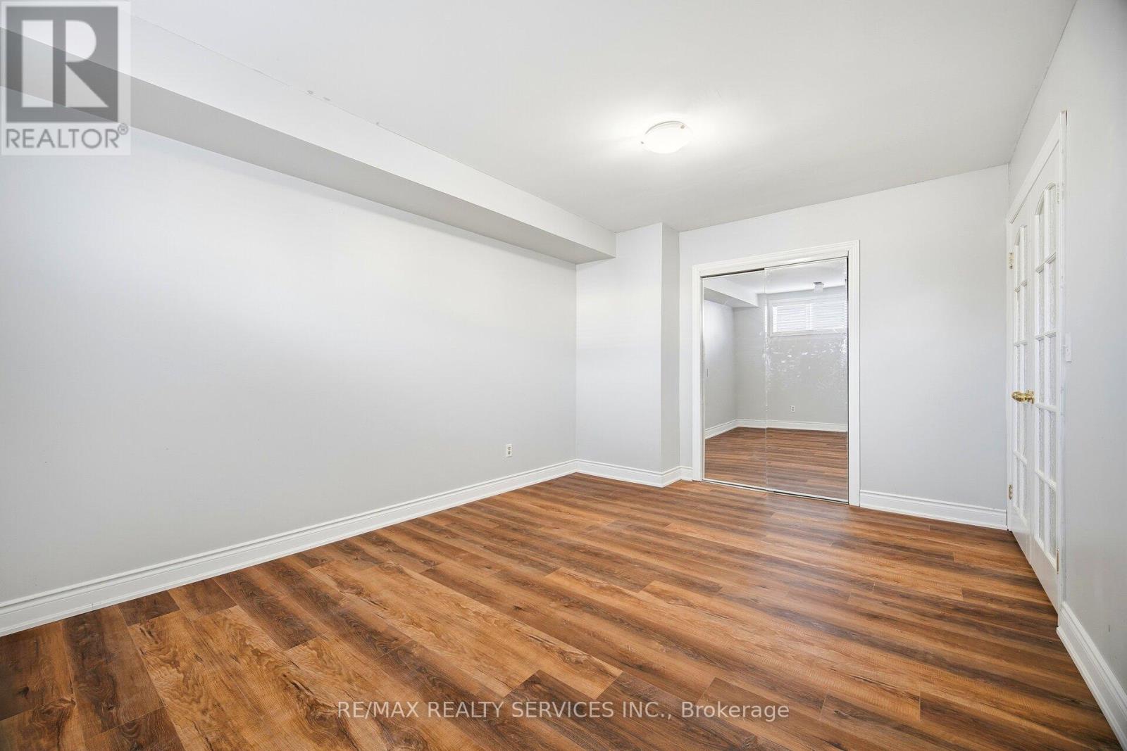 15 Margaret Street, Thorold, Ontario  L0S 1K0 - Photo 43 - X12682790