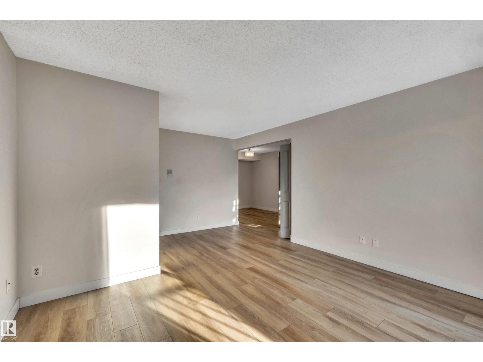 3023 Tudor Gl, St. Albert, Alberta  T8N 3V4 - Photo 6 - E4469463