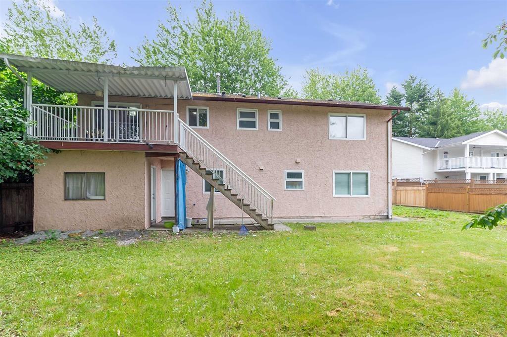 8841 140a Street, Surrey, British Columbia  V3V 7H1 - Photo 2 - R3077903