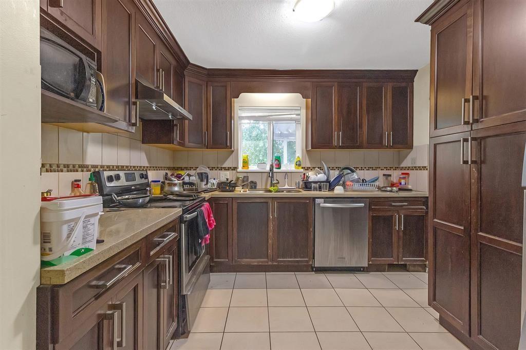 8841 140a Street, Surrey, British Columbia  V3V 7H1 - Photo 8 - R3077903