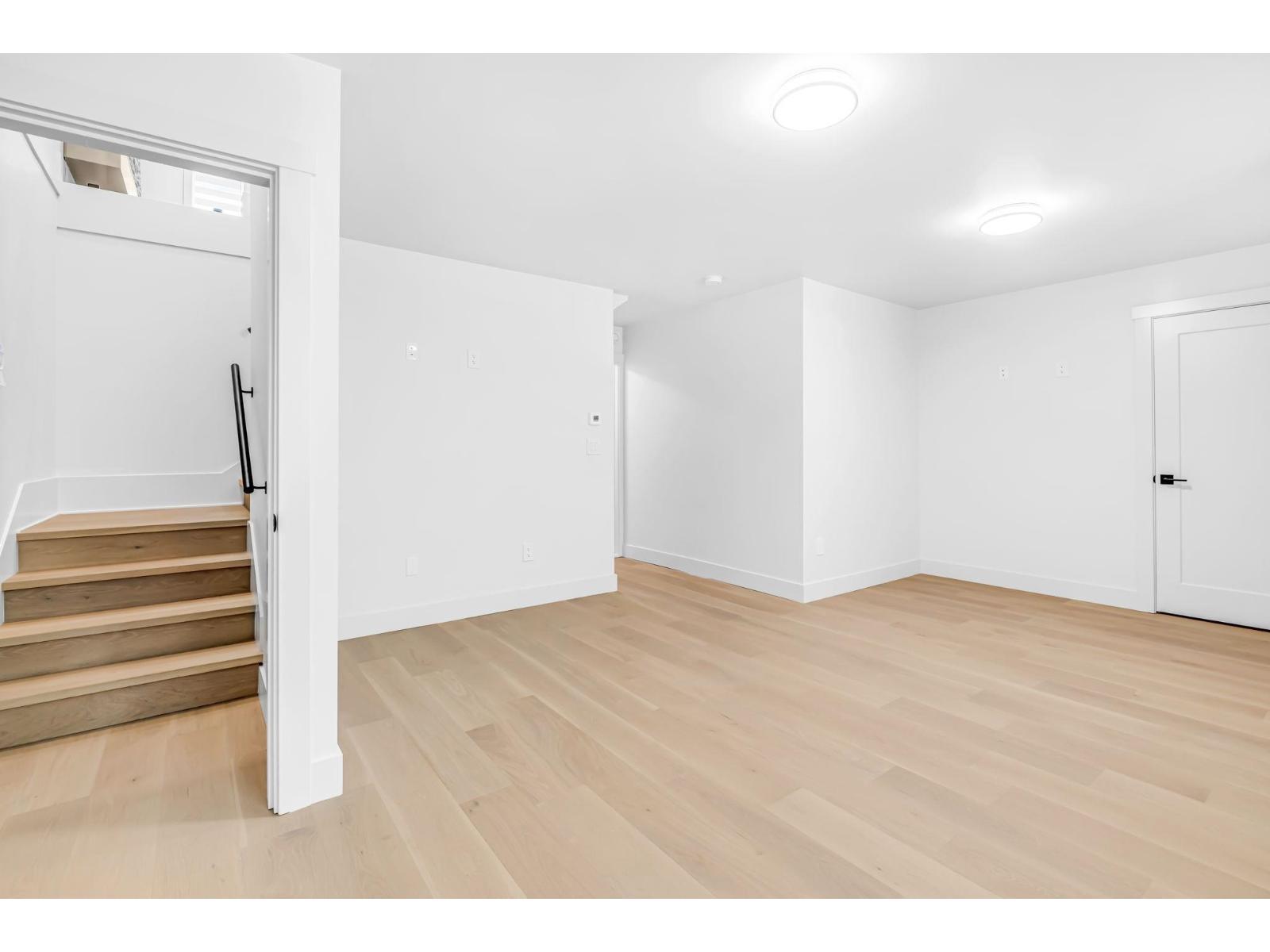 16059 9a Avenue, Surrey, British Columbia  V4A 9A7 - Photo 34 - R3077850