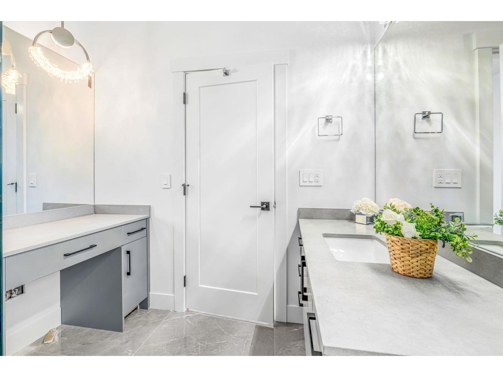 16059 9a Avenue, Surrey, British Columbia  V4A 9A7 - Photo 30 - R3077850