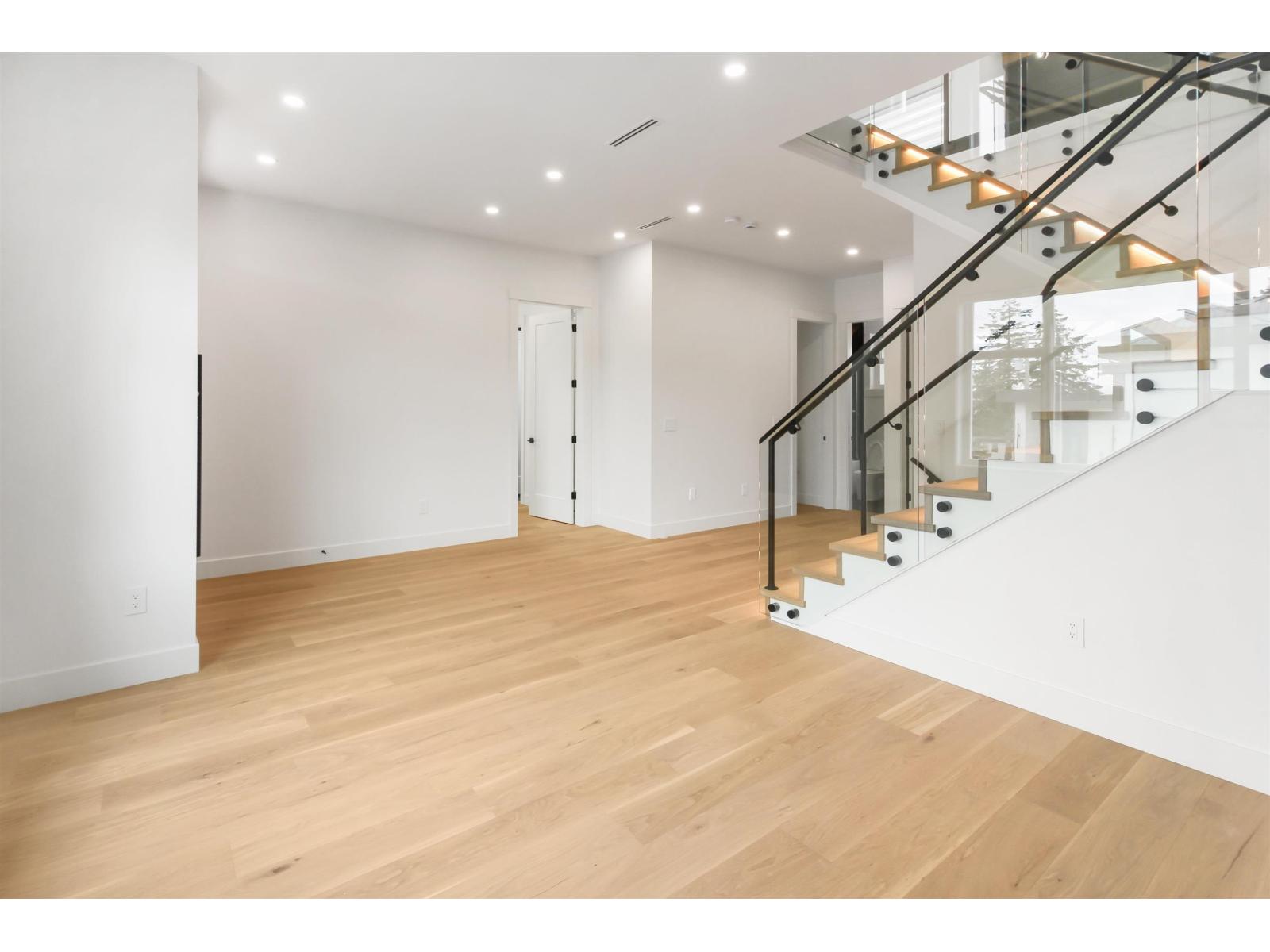 16019 9a Avenue, Surrey, British Columbia  V4A 9A7 - Photo 19 - R3077861