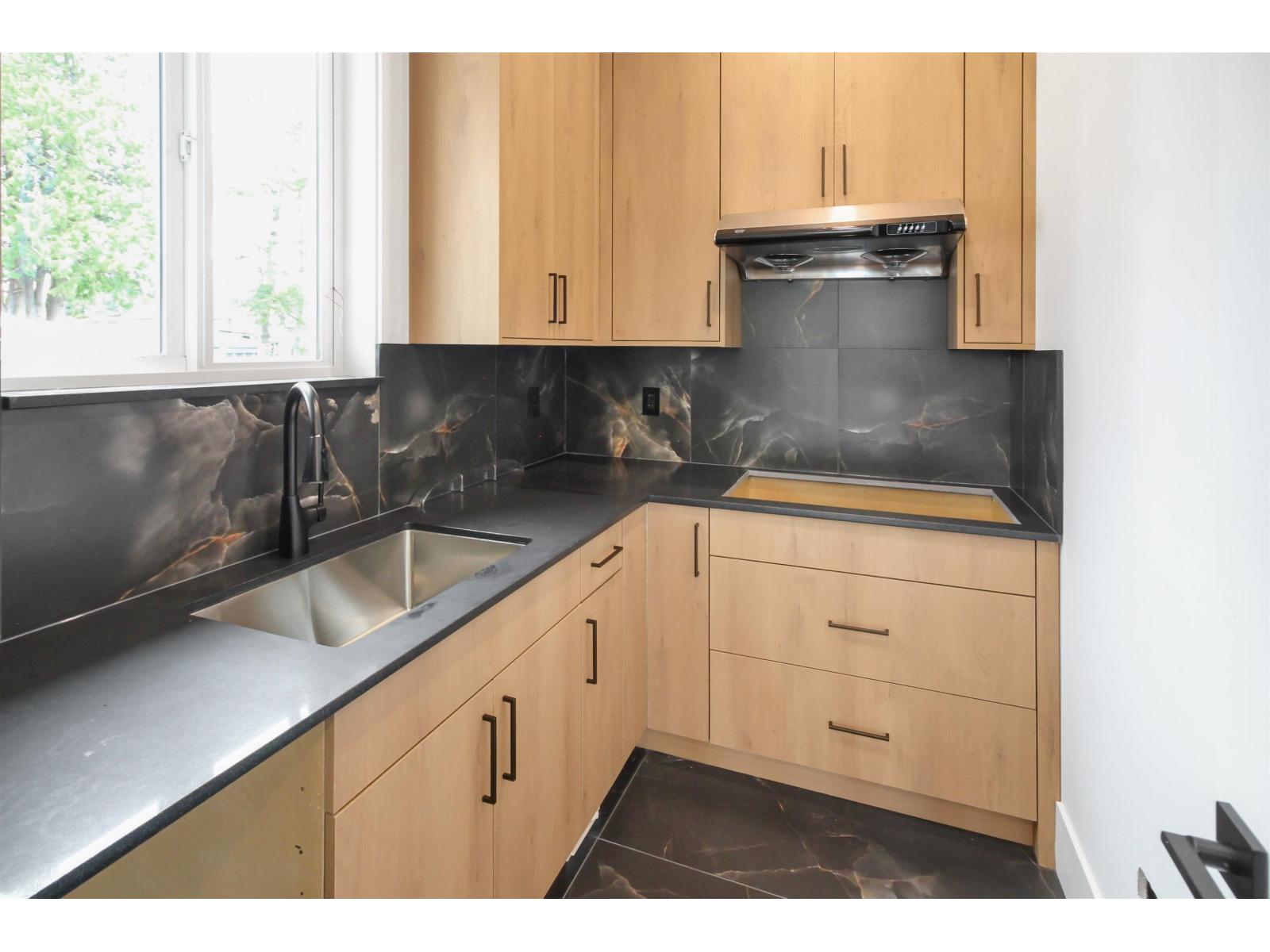 16019 9a Avenue, Surrey, British Columbia  V4A 9A7 - Photo 11 - R3077861