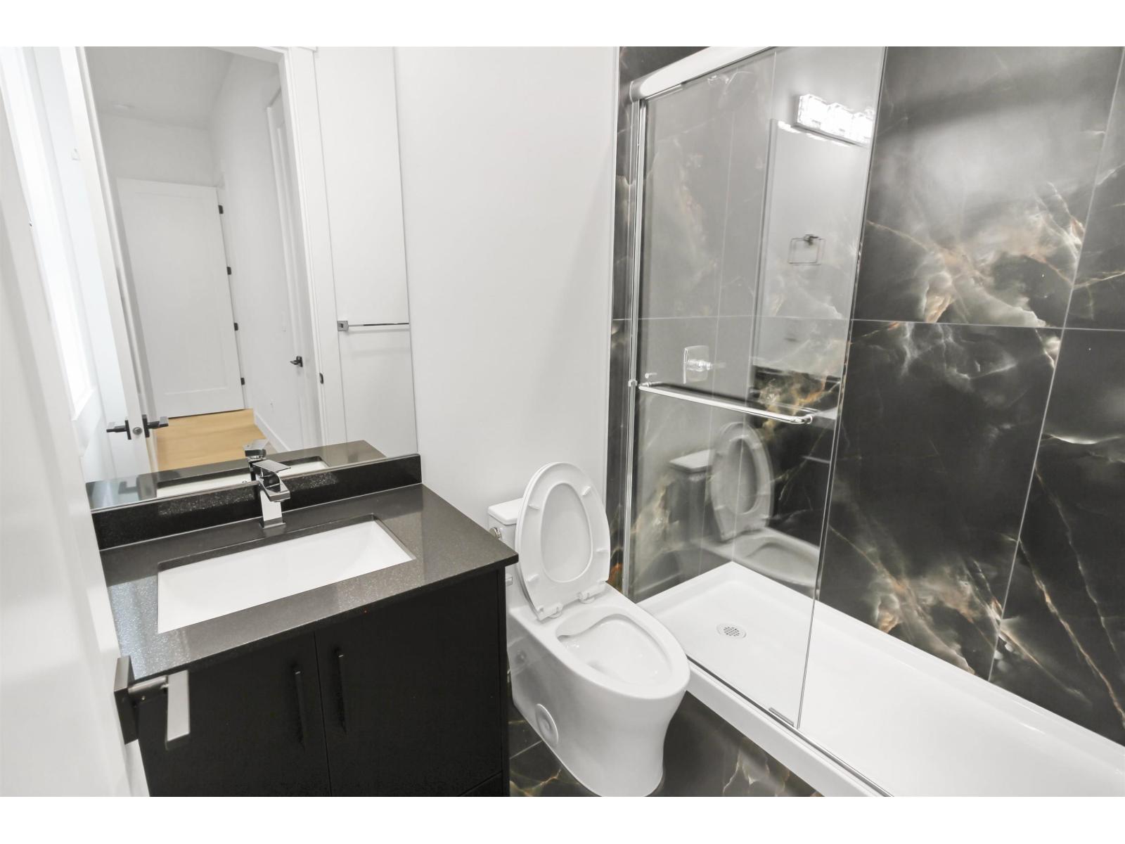 16019 9a Avenue, Surrey, British Columbia  V4A 9A7 - Photo 14 - R3077861