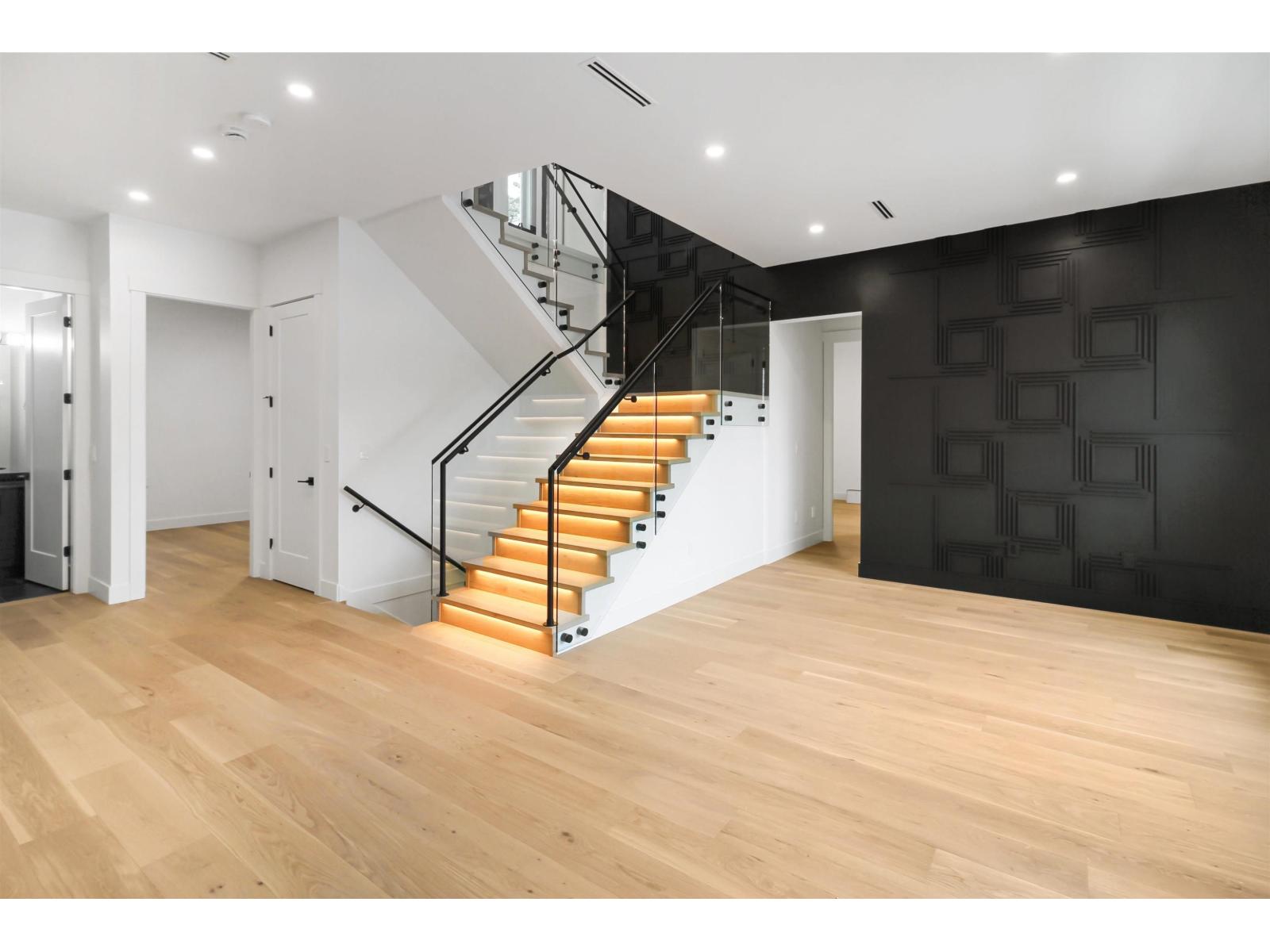 16019 9a Avenue, Surrey, British Columbia  V4A 9A7 - Photo 17 - R3077861