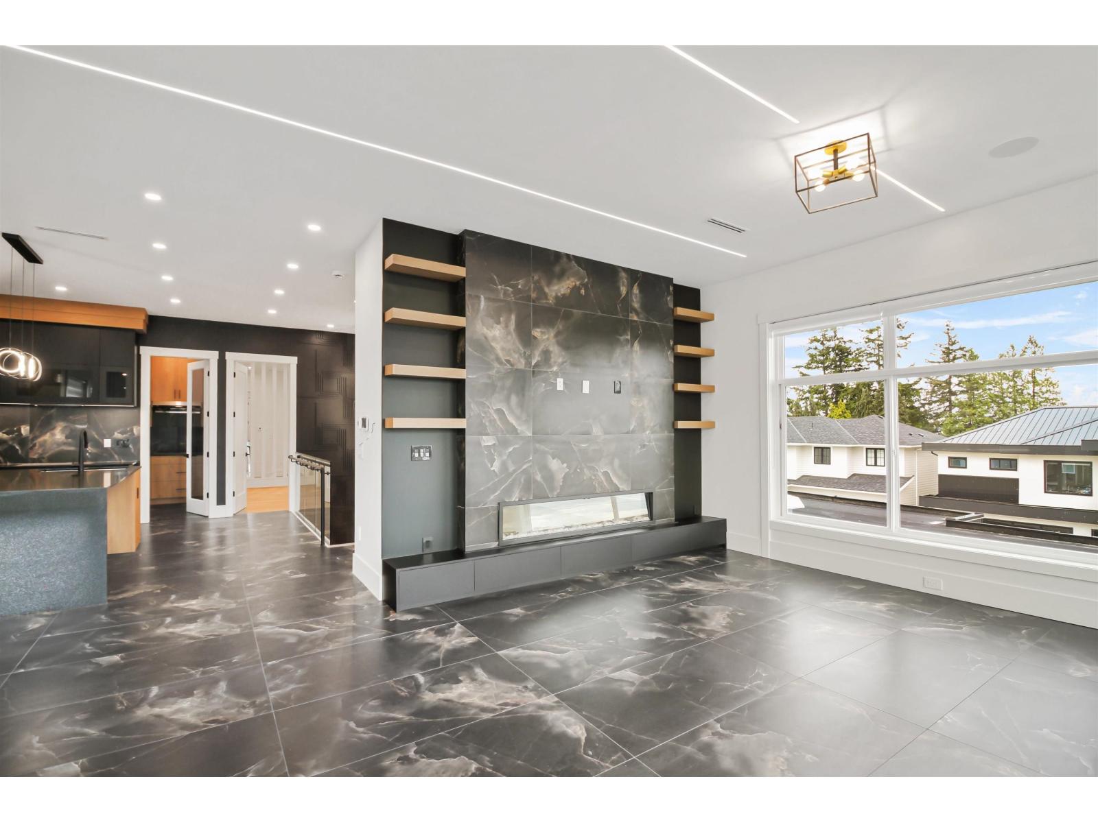 16019 9a Avenue, Surrey, British Columbia  V4A 9A7 - Photo 6 - R3077861