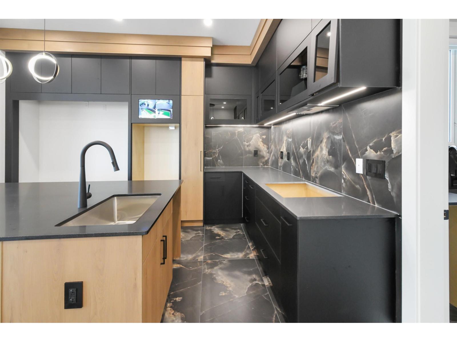 16019 9a Avenue, Surrey, British Columbia  V4A 9A7 - Photo 10 - R3077861