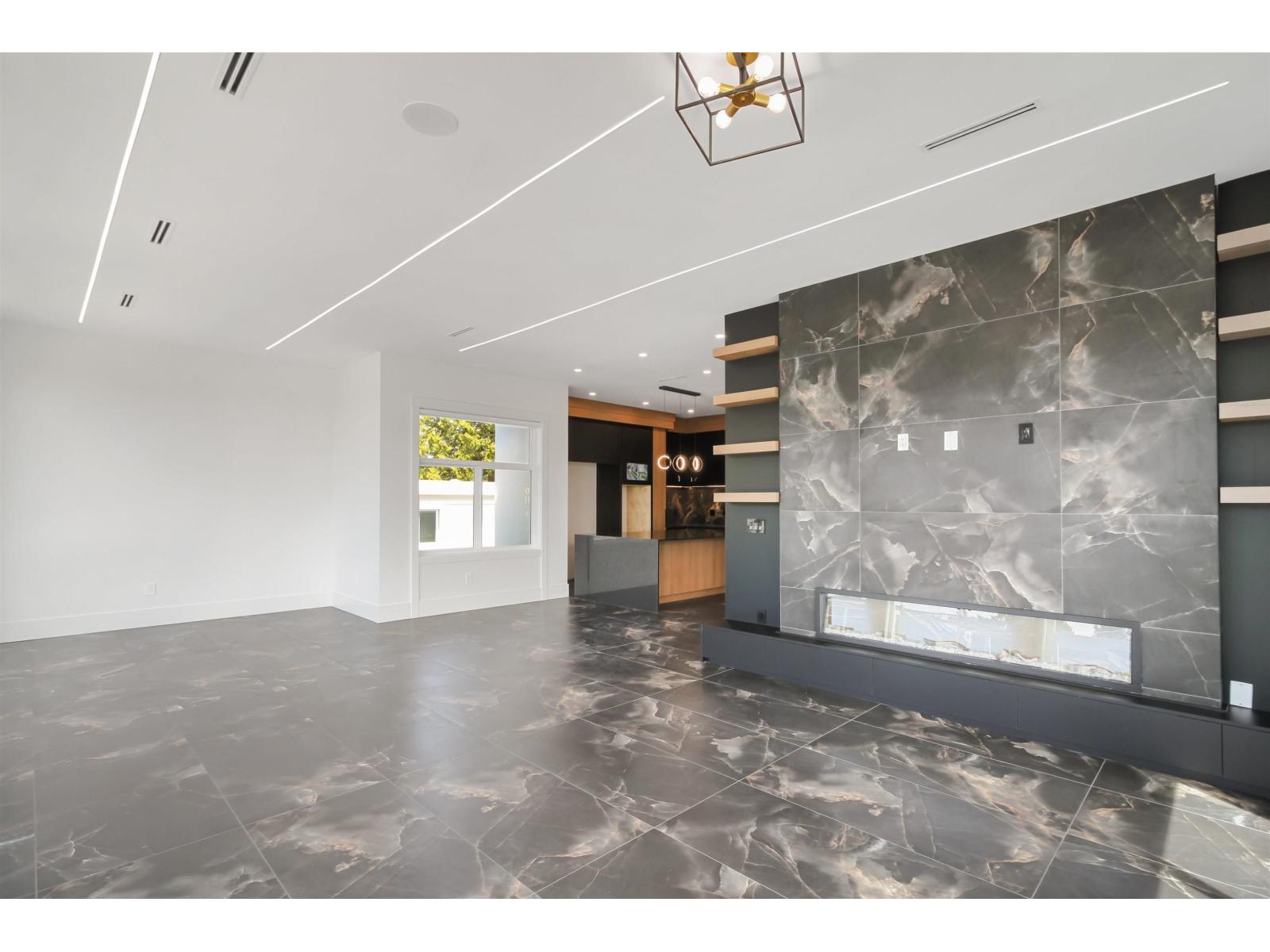 16019 9a Avenue, Surrey, British Columbia  V4A 9A7 - Photo 8 - R3077861