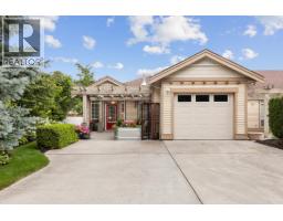 4032A Lake Avenue, peachland, British Columbia