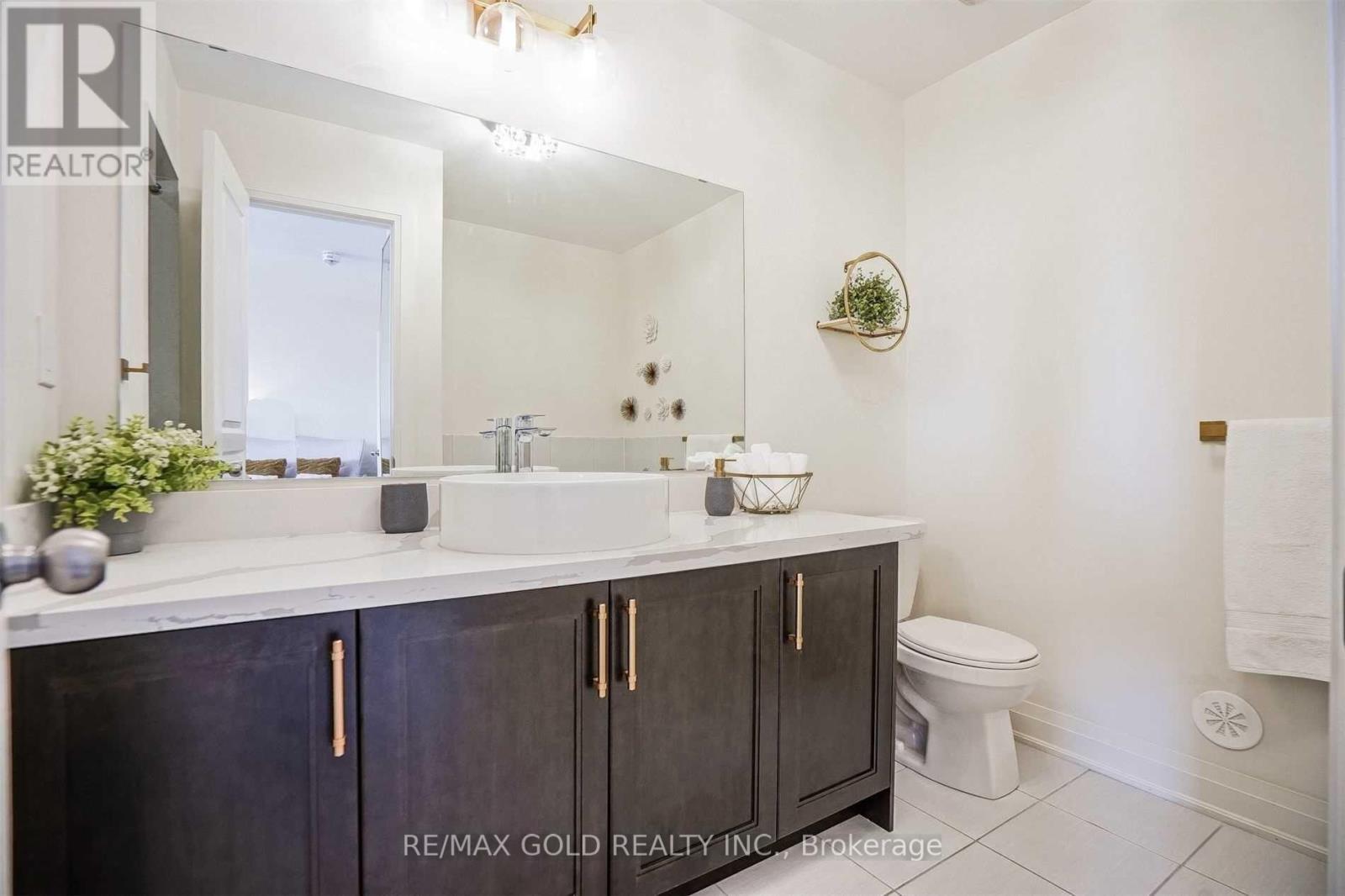 116 Aspen Hills Road, Brampton, Ontario  L6Y 0H7 - Photo 19 - W12655822