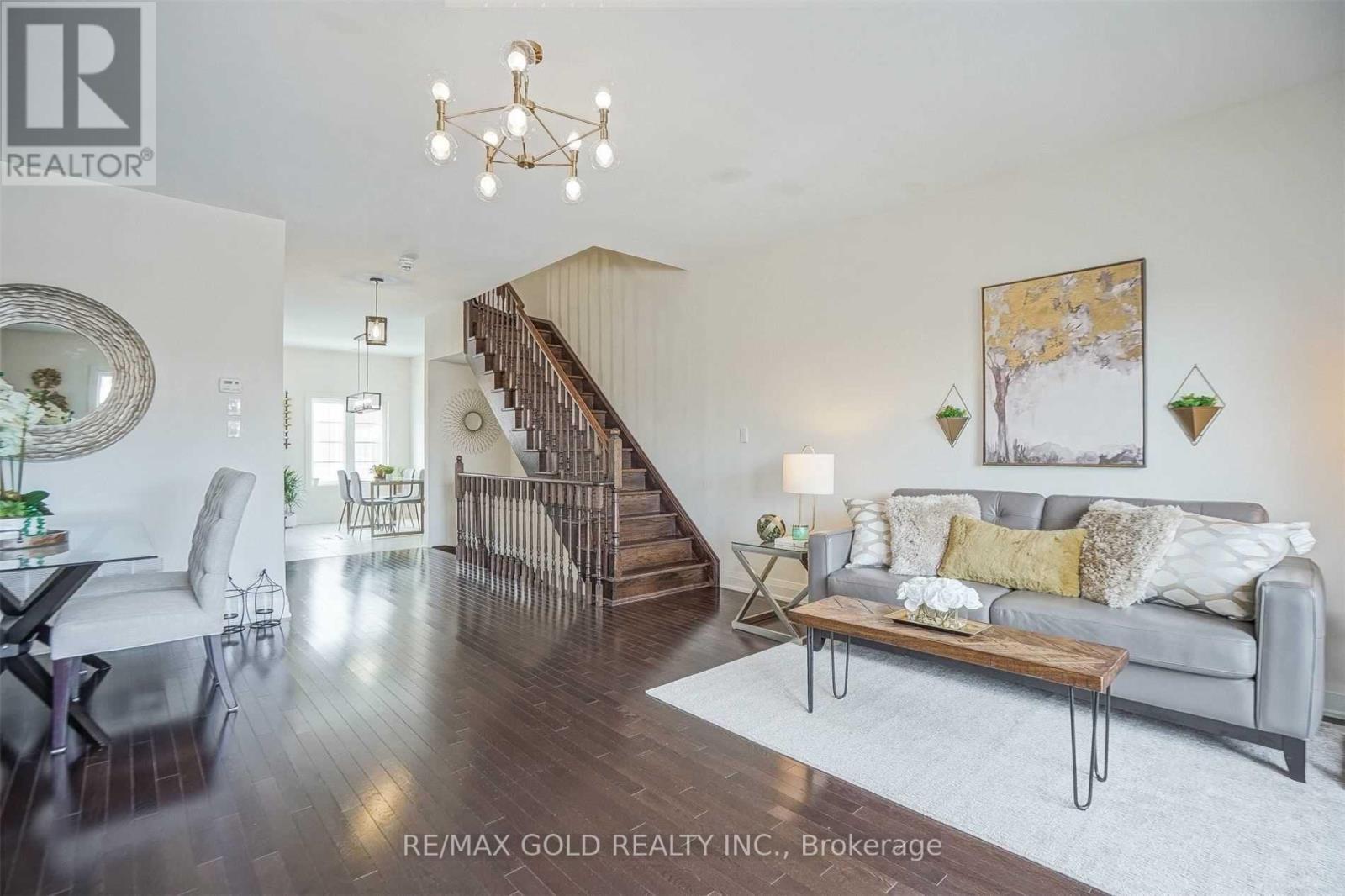 116 Aspen Hills Road, Brampton, Ontario  L6Y 0H7 - Photo 11 - W12655822