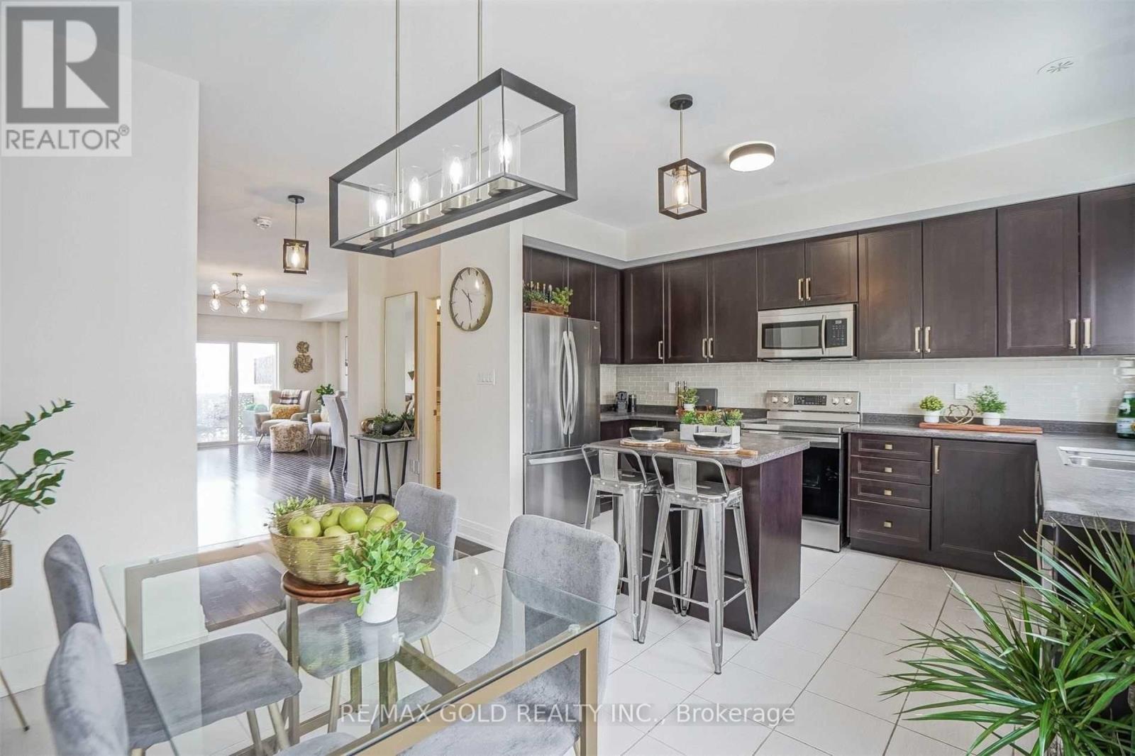 116 Aspen Hills Road, Brampton, Ontario  L6Y 0H7 - Photo 15 - W12655822