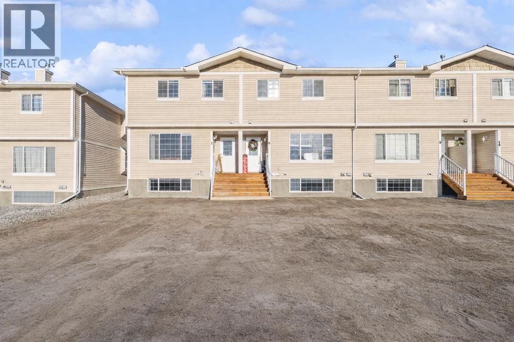 7, 304 Ross Avenue, Cochrane, Alberta