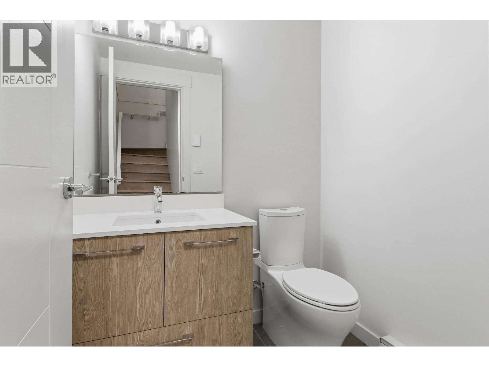 1020 Auckland Street, New Westminster, British Columbia  V3M 0M3 - Photo 14 - R3077749