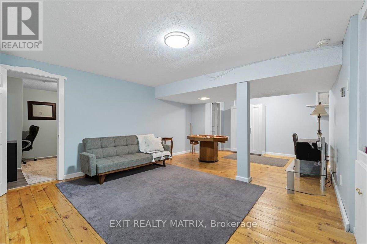 159 Dunlop Crescent, Russell, Ontario  K4R 1B3 - Photo 29 - X12436912