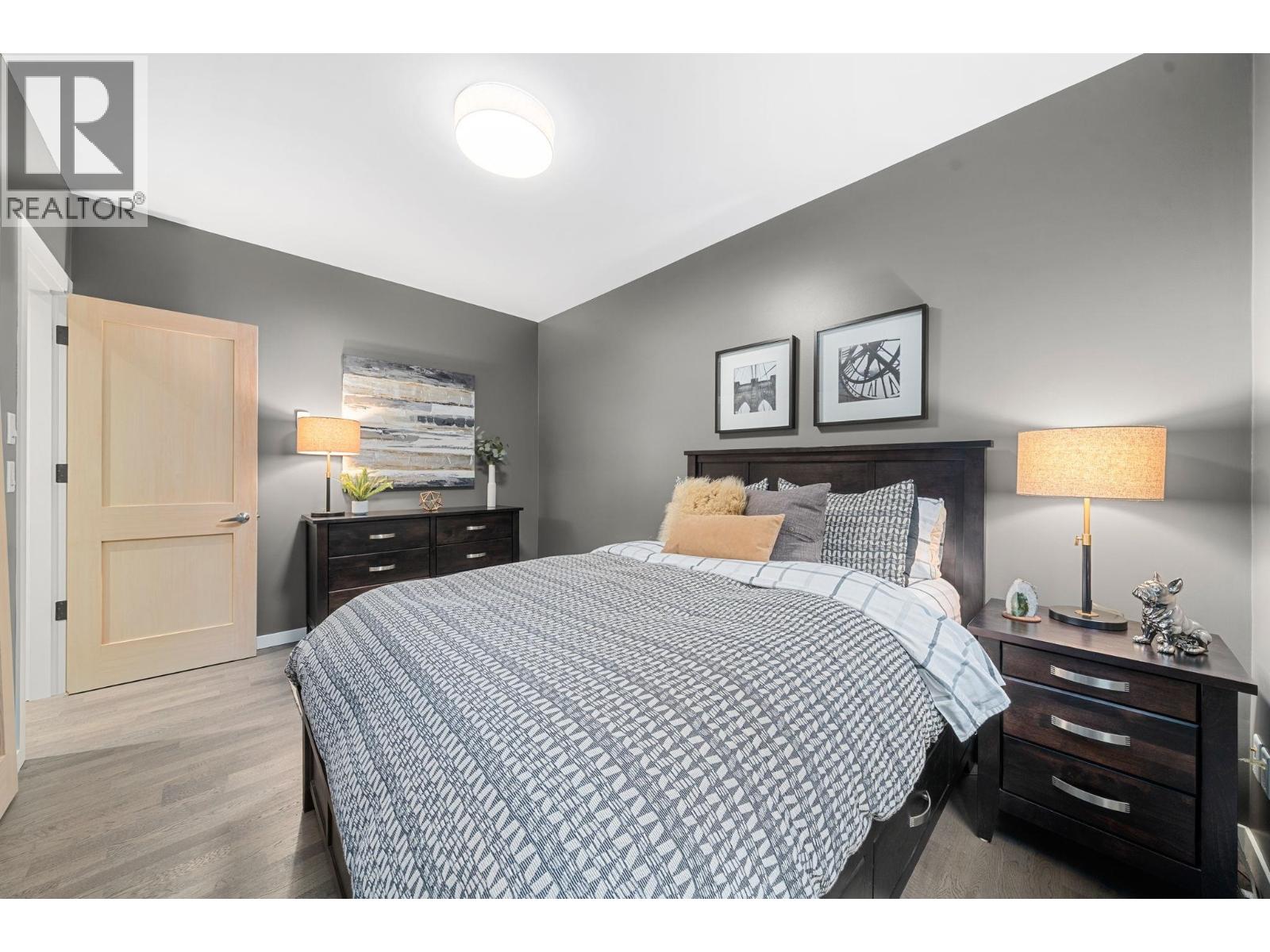 2140 Pemberton Avenue, North Vancouver, British Columbia  V7P 2T1 - Photo 17 - R3077963