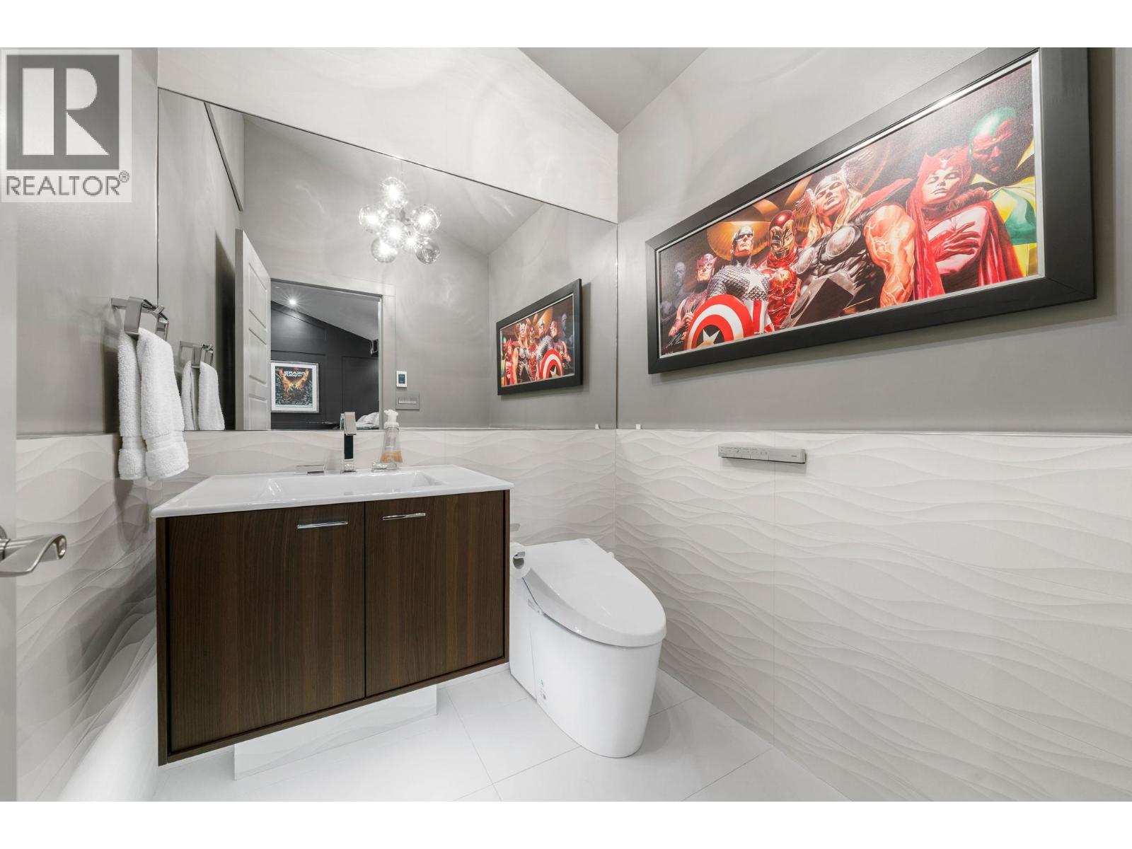 2140 Pemberton Avenue, North Vancouver, British Columbia  V7P 2T1 - Photo 23 - R3077963