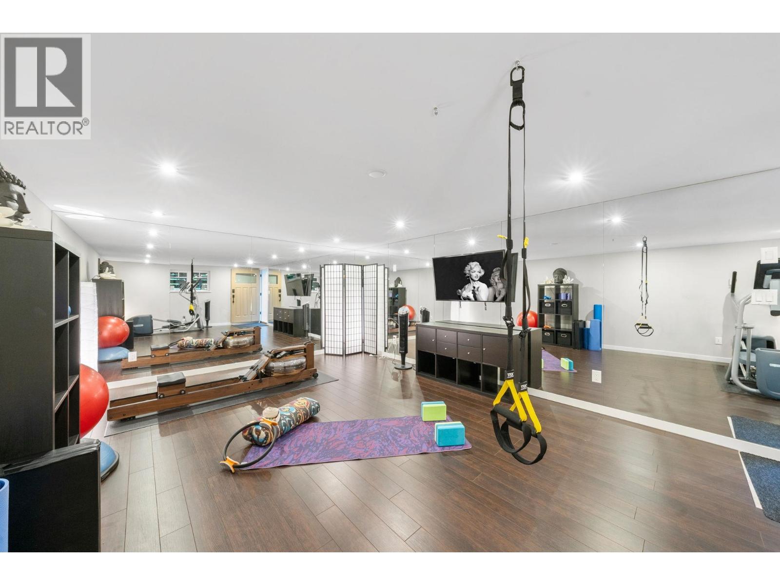 2140 Pemberton Avenue, North Vancouver, British Columbia  V7P 2T1 - Photo 24 - R3077963