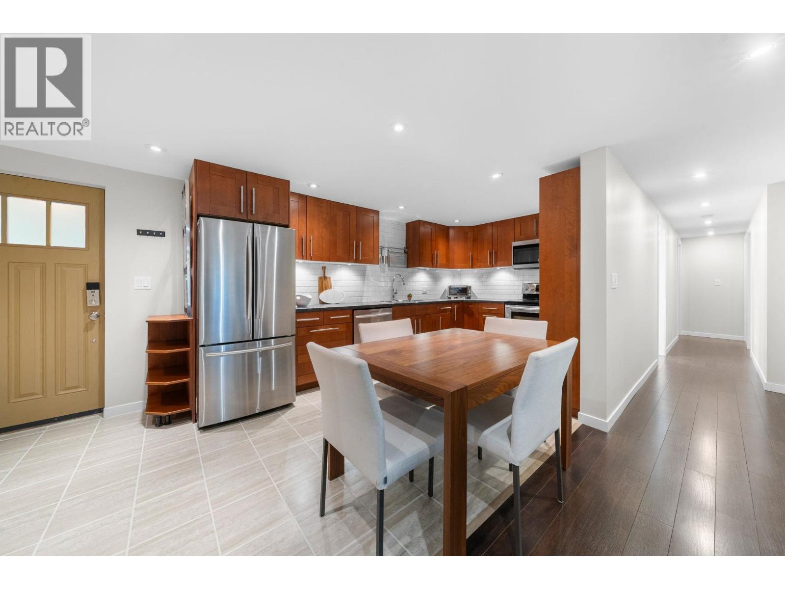 2140 Pemberton Avenue, North Vancouver, British Columbia  V7P 2T1 - Photo 27 - R3077963