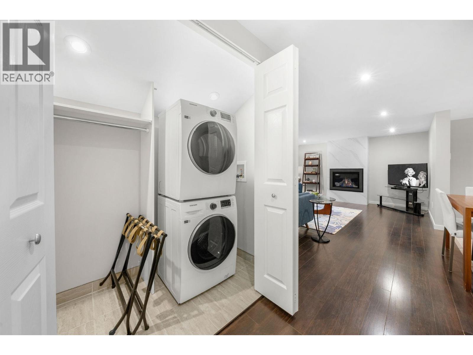 2140 Pemberton Avenue, North Vancouver, British Columbia  V7P 2T1 - Photo 30 - R3077963