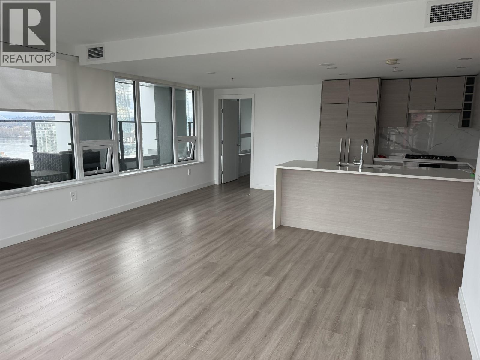2203 823 Carnarvon Street, New Westminster, British Columbia  V6M 0N5 - Photo 3 - R3077950