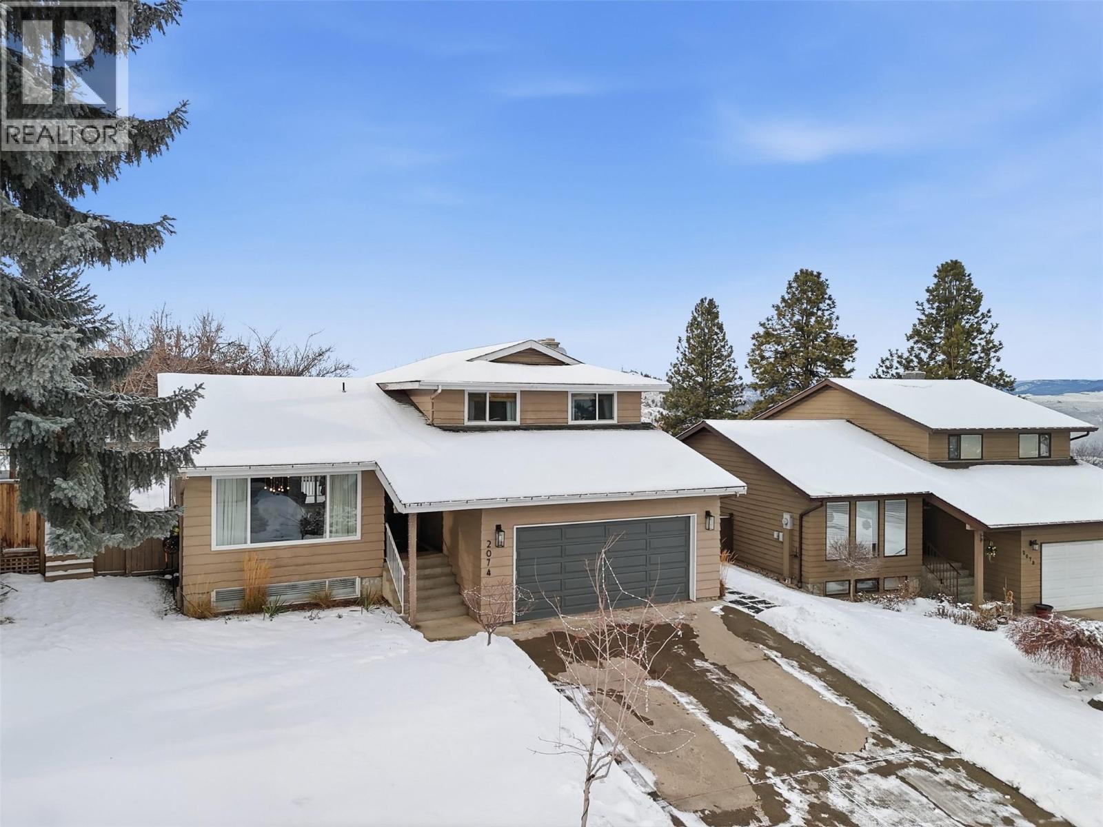 2074 HAMPSHIRE Drive, kamloops, British Columbia