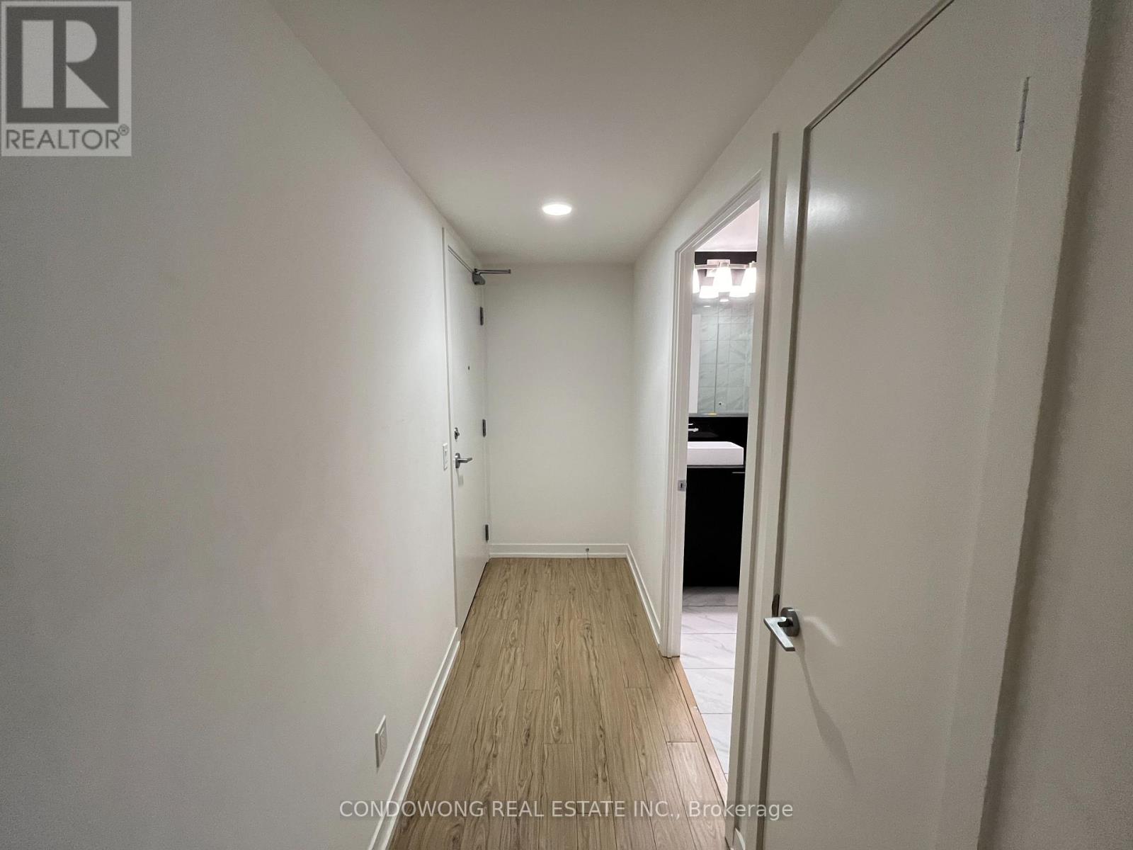 2716 - 85 Wood Street, Toronto, Ontario  M4Y 0E8 - Photo 11 - C12682848