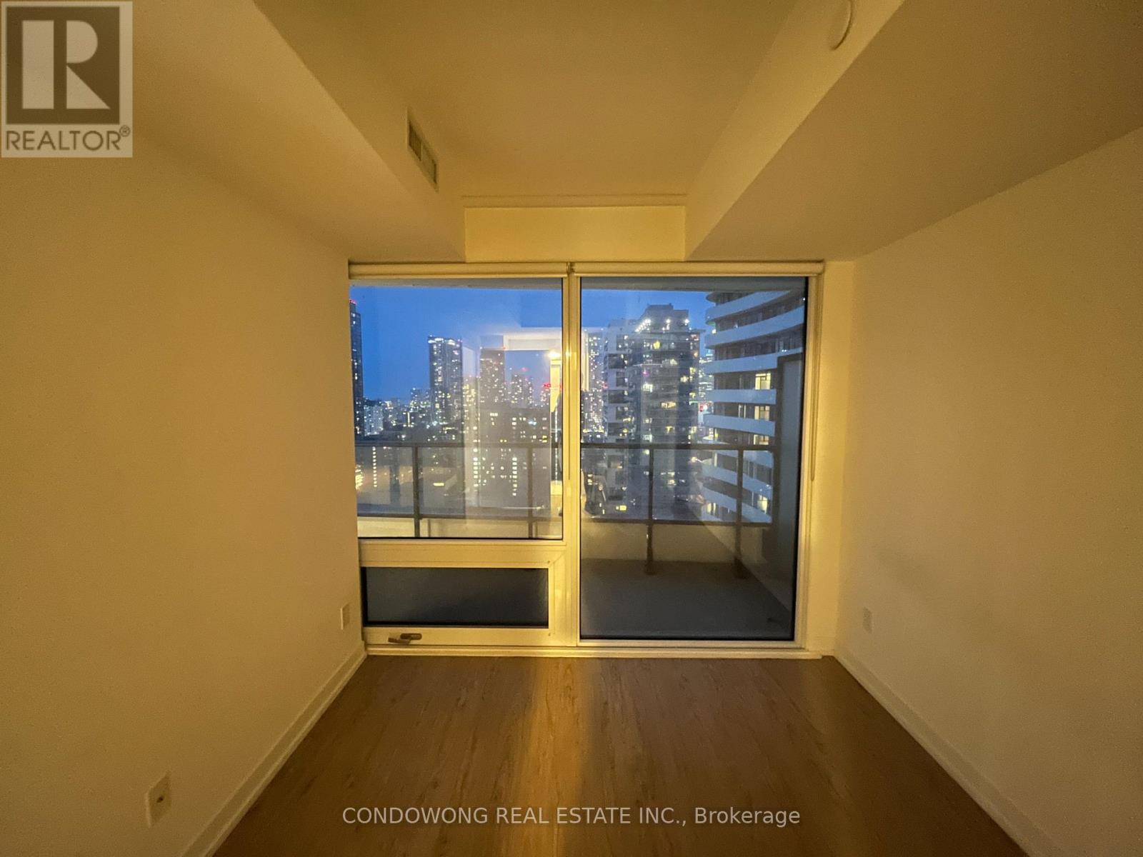 2716 - 85 Wood Street, Toronto, Ontario  M4Y 0E8 - Photo 6 - C12682848