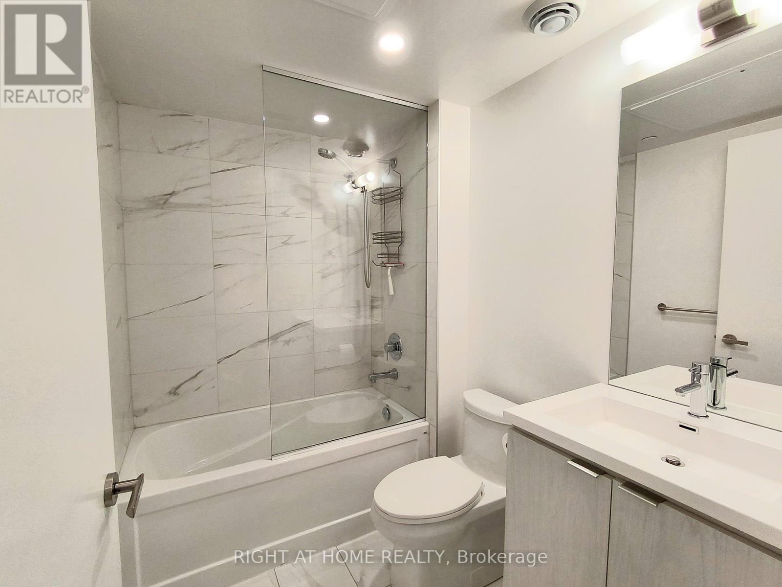 2602 - 55 Cooper Street, Toronto, Ontario  M5E 0G1 - Photo 16 - C12682874