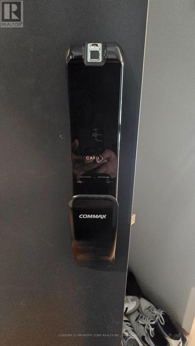 409 - 395 Dundas Street W, Oakville, Ontario  L6M 5R8 - Photo 6 - W12682838