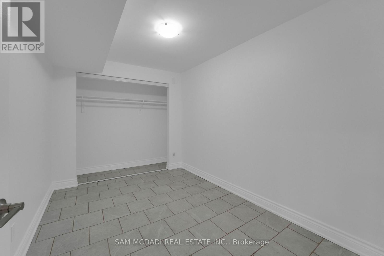 5487 Cosmic Crescent, Mississauga, Ontario  L4Z 3R8 - Photo 30 - W12682878