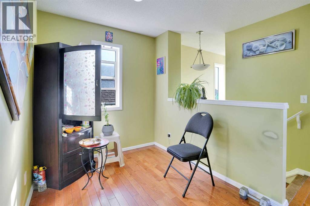 143 Taralea Gardens Ne, Calgary, Alberta  T3J 4W5 - Photo 4 - A2259590