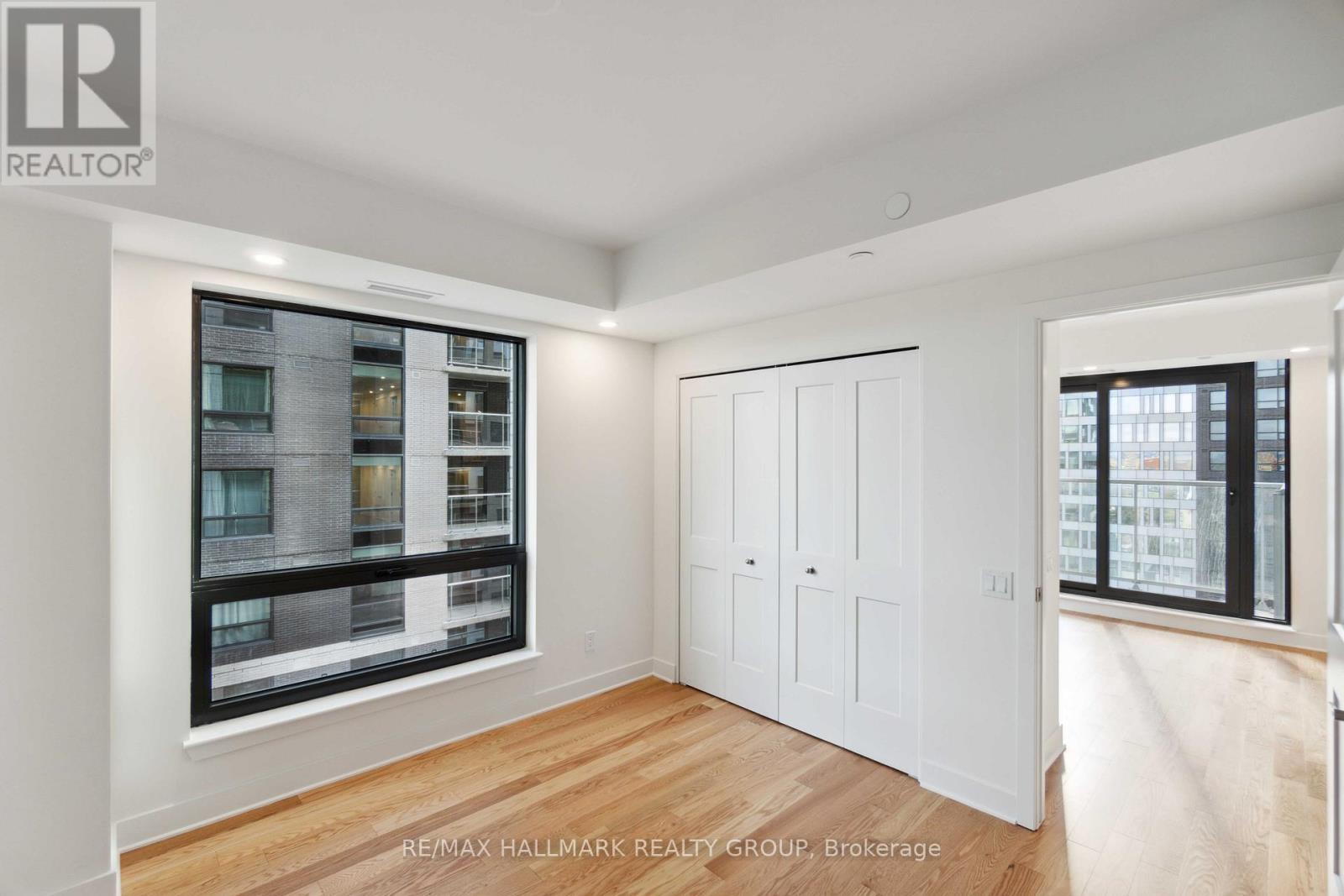 1008 - 180 George Street, Ottawa, Ontario  K1N 0G8 - Photo 10 - X12682936