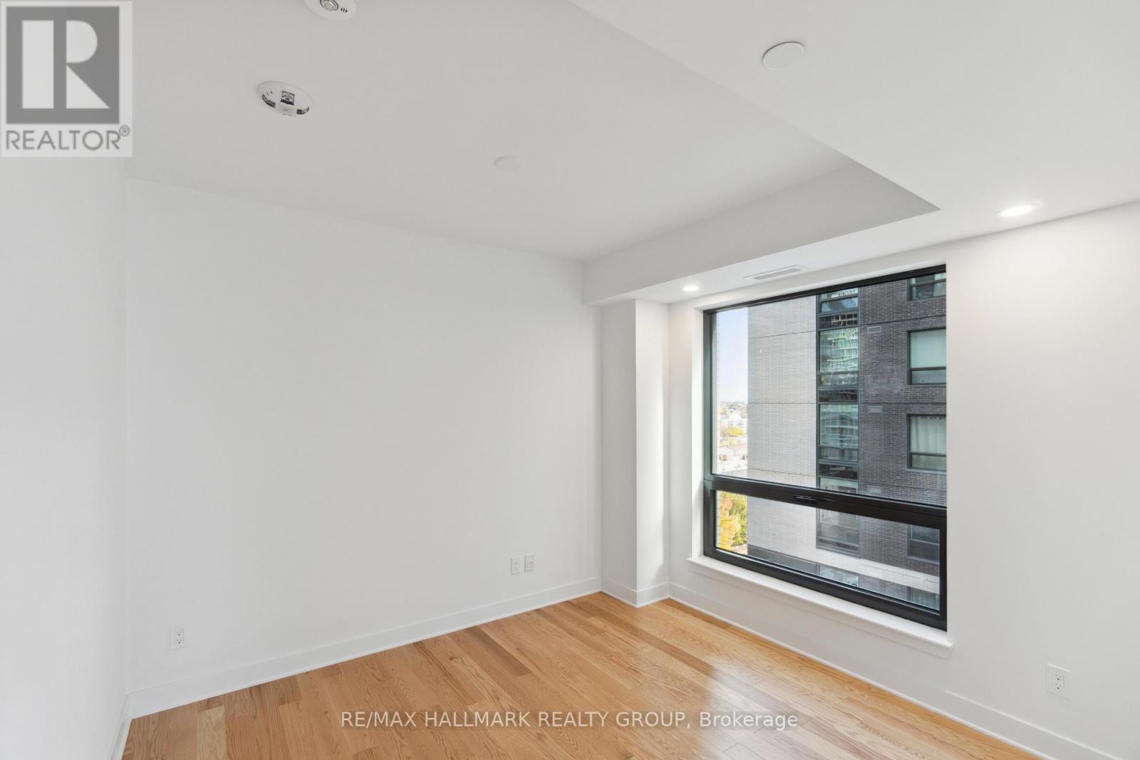 1008 - 180 George Street, Ottawa, Ontario  K1N 0G8 - Photo 11 - X12682936