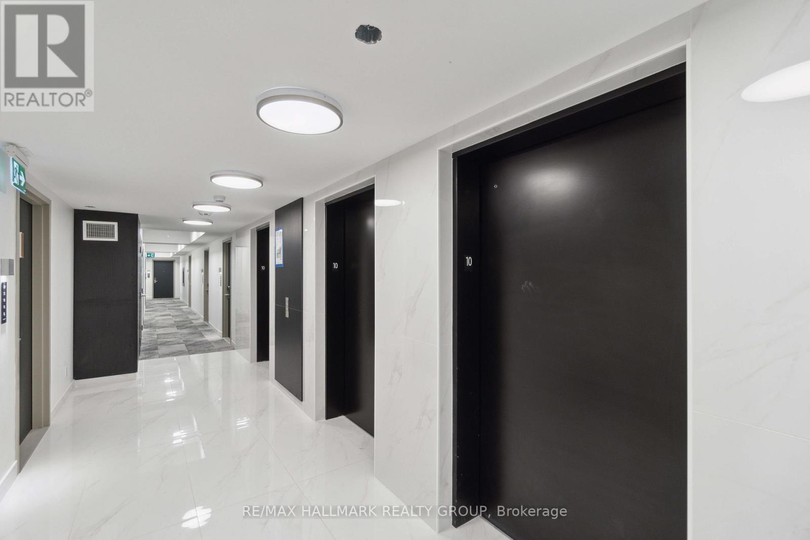 1008 - 180 George Street, Ottawa, Ontario  K1N 0G8 - Photo 2 - X12682936