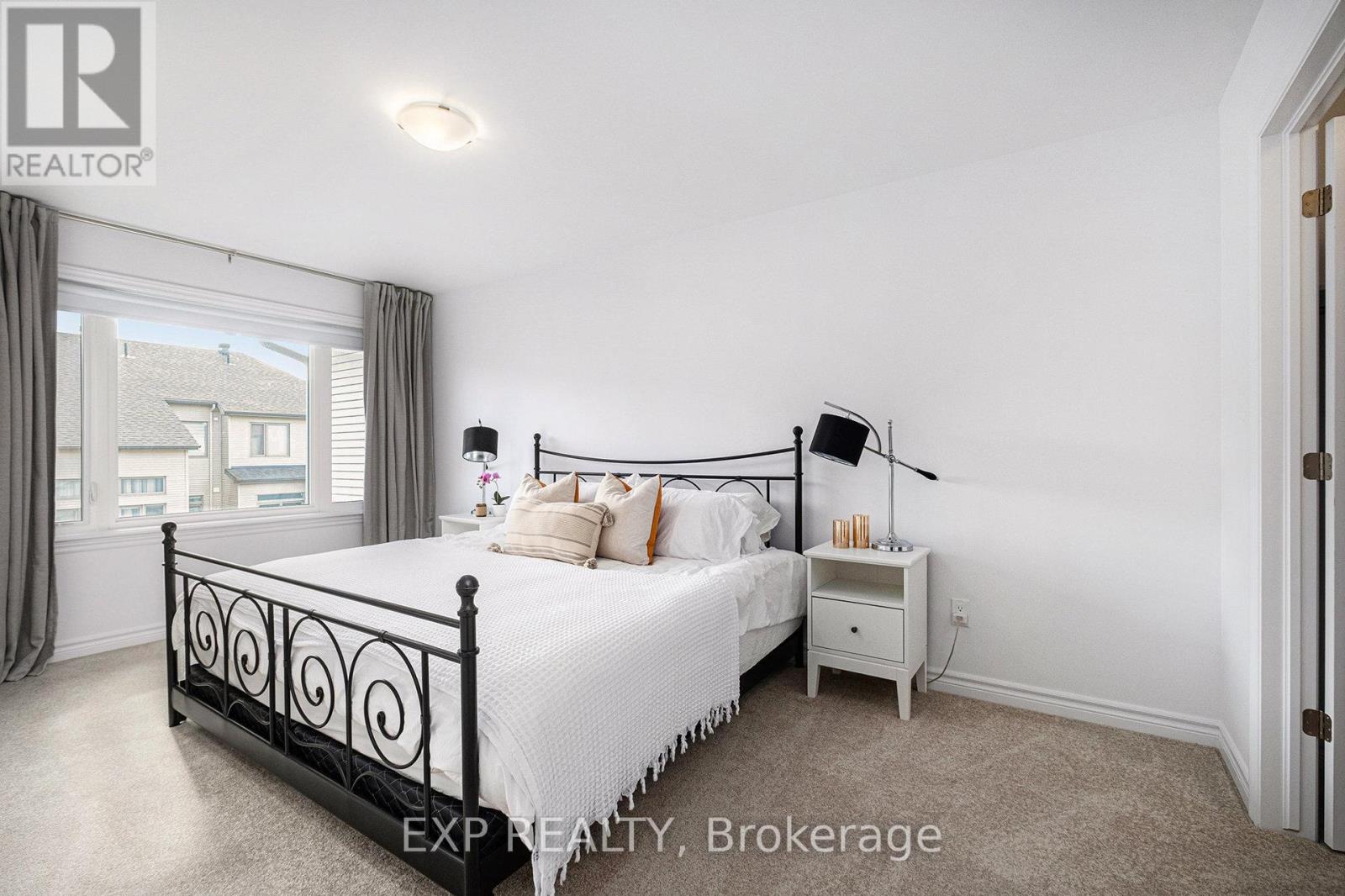 519 Triangle Street, Ottawa, Ontario  K2V 0M7 - Photo 11 - X12682954