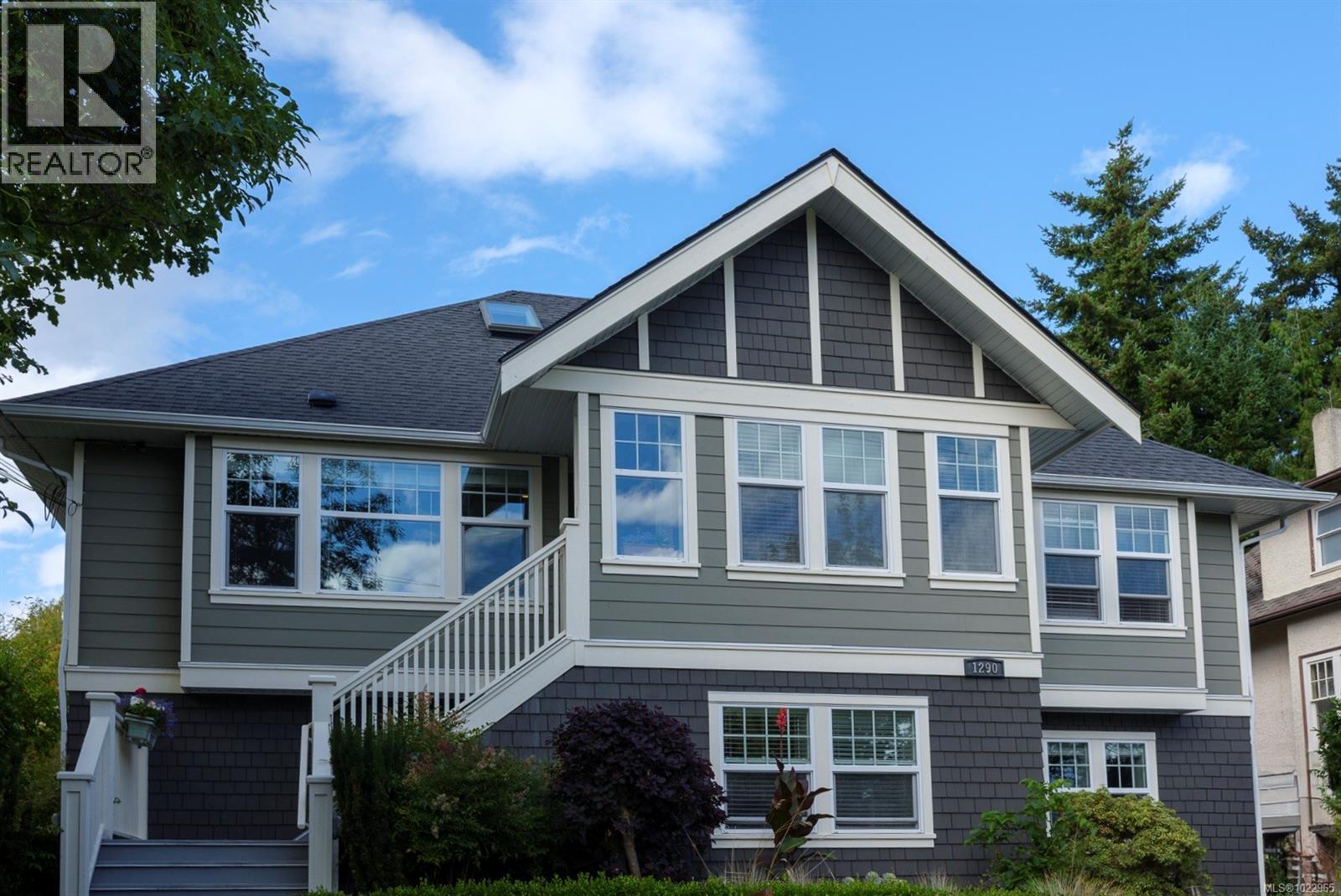 3 1290 Richardson St, Victoria, British Columbia