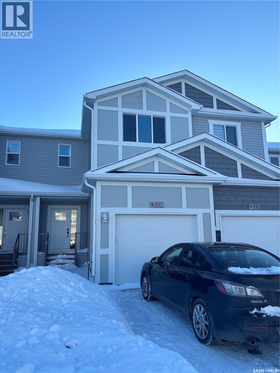 532 Myles Heidt MANOR, Saskatoon, Saskatchewan