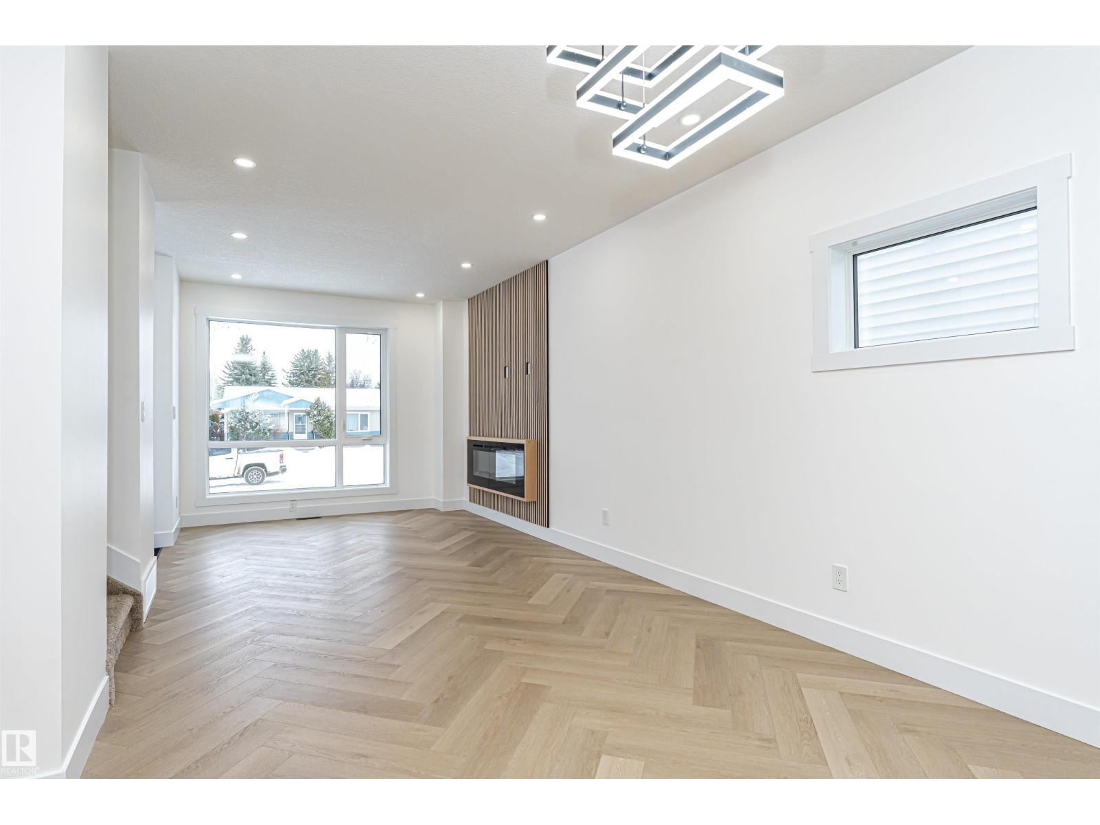 9624 86 St Nw, Edmonton, Alberta T6C 3E9 - Photo 25 - E4469638