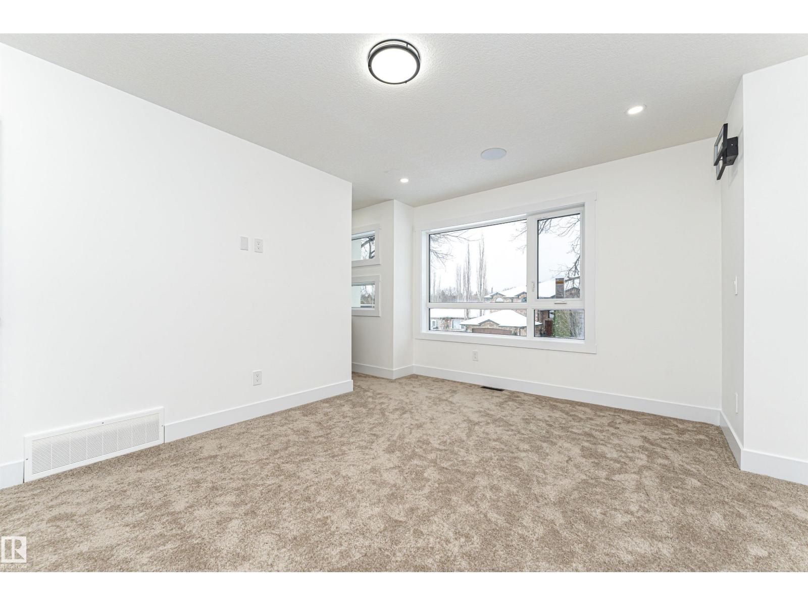 9624 86 St Nw, Edmonton, Alberta T6C 3E9 - Photo 28 - E4469638