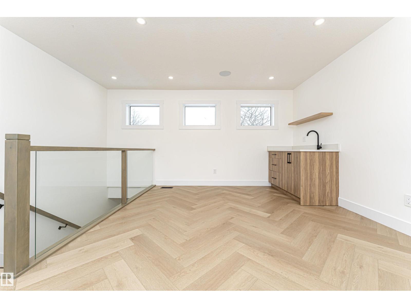 9624 86 St Nw, Edmonton, Alberta T6C 3E9 - Photo 45 - E4469638