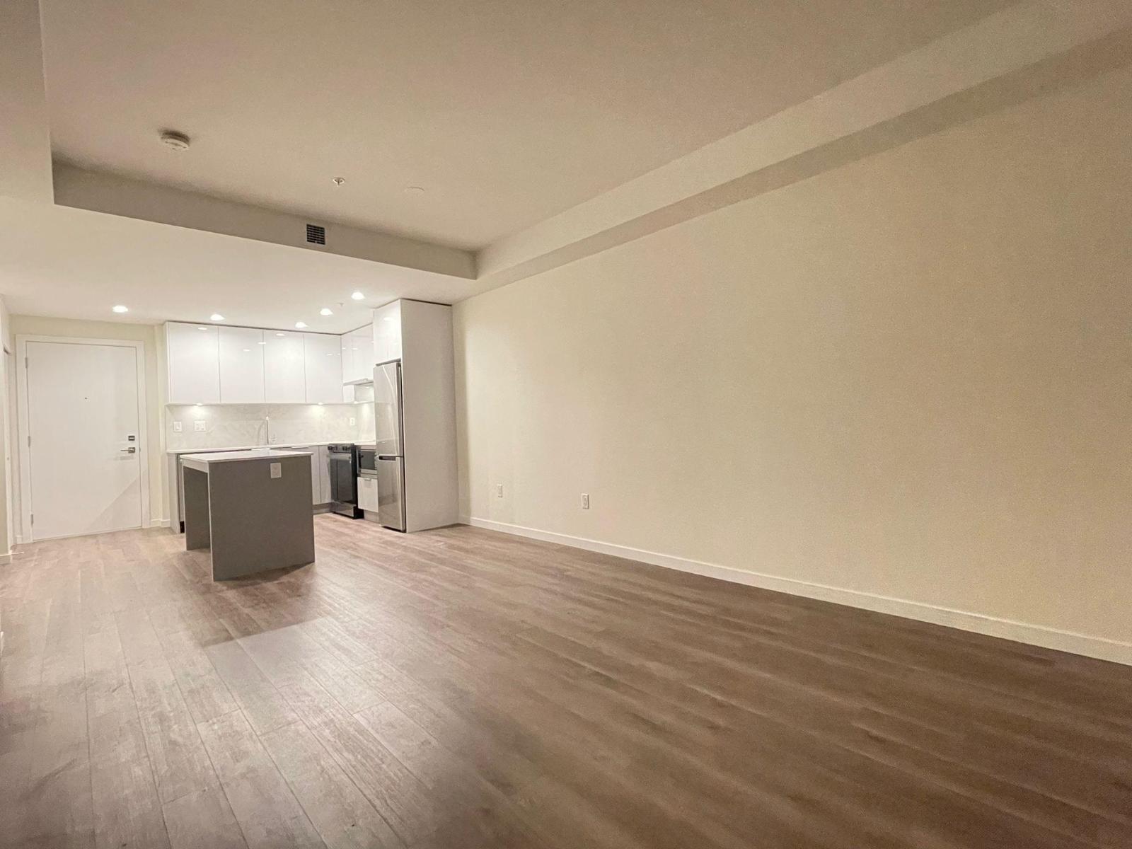 306 14257 103a Avenue, Surrey, British Columbia  V3T 1T1 - Photo 5 - R3068203