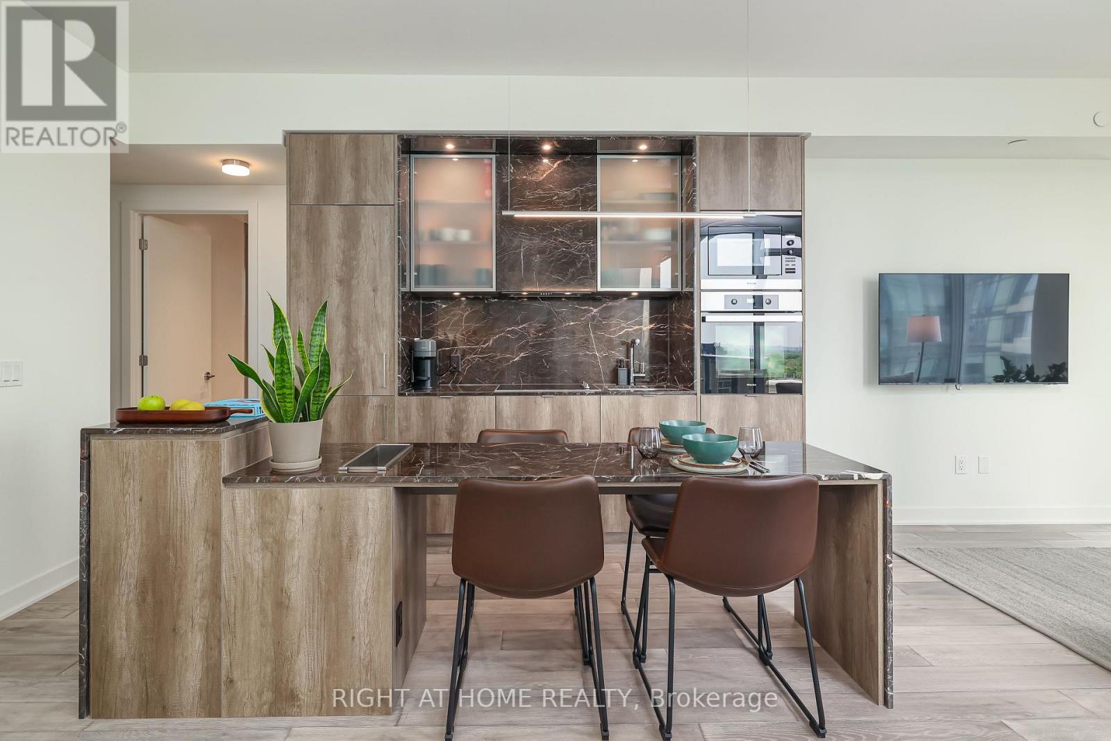 1205 - 11 Yorkville Avenue, Toronto, Ontario  M4W 0B7 - Photo 14 - C12682950