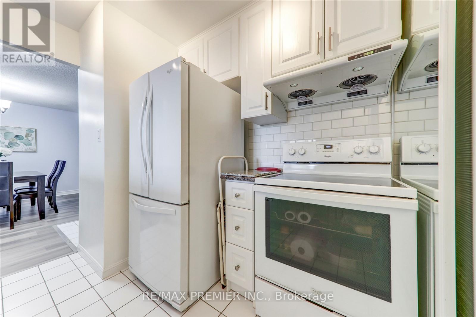 2602 - 88 Corporate Drive, Toronto, Ontario  M1H 3G6 - Photo 13 - E12682934