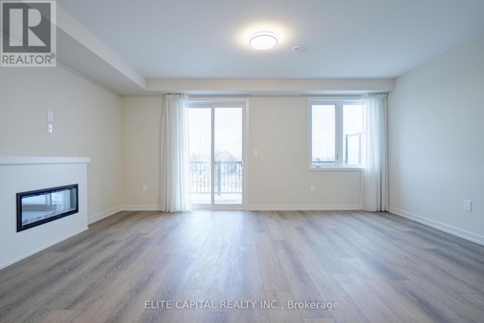 51 Peace Lane, Richmond Hill, Ontario  L4B 0J4 - Photo 6 - N12682914